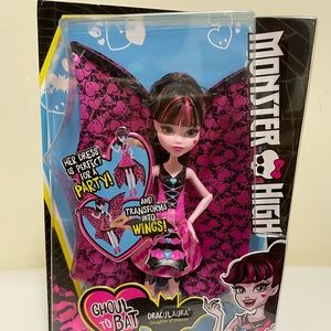 NEW!! Draculaura Monster High doll